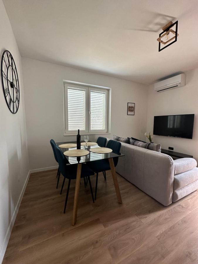 Apartment Tina ซาดาร์ ภายนอก รูปภาพ
